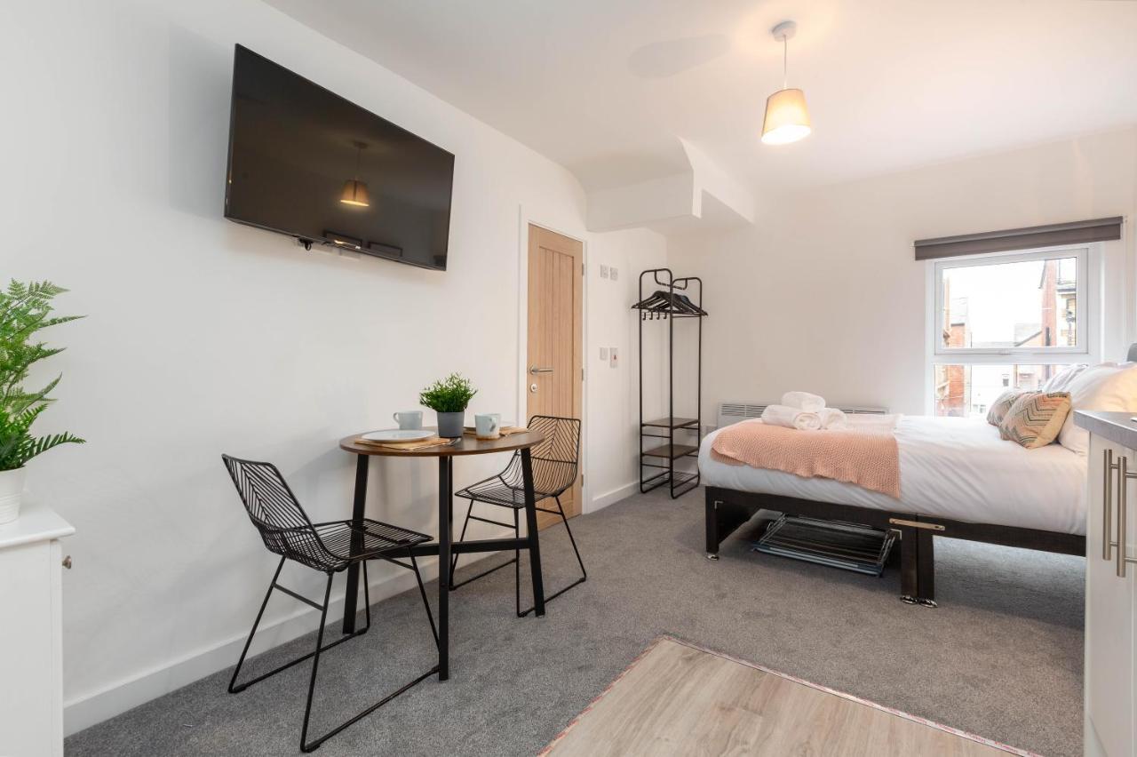 Charles Alexander Short Stay - Charnley House Apartments Blackpool Kültér fotó