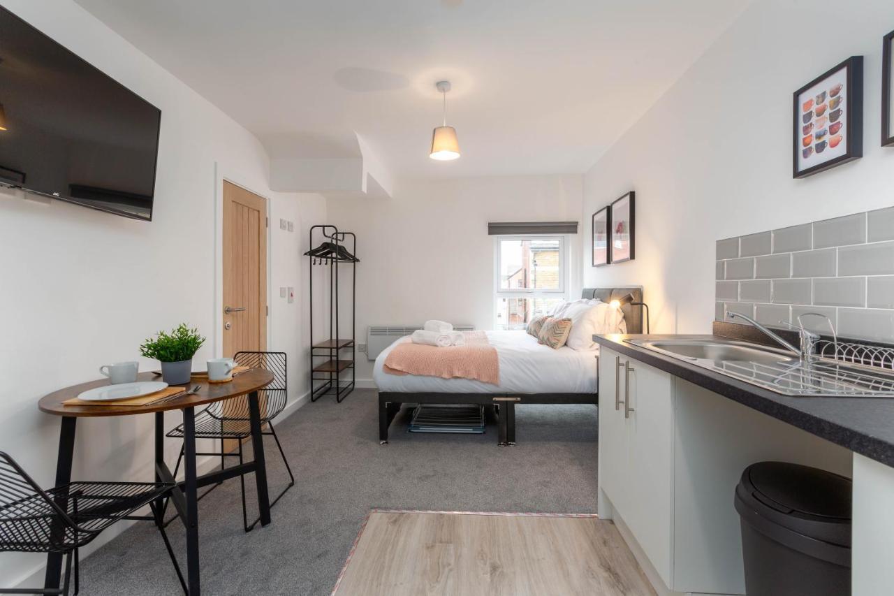 Charles Alexander Short Stay - Charnley House Apartments Blackpool Kültér fotó
