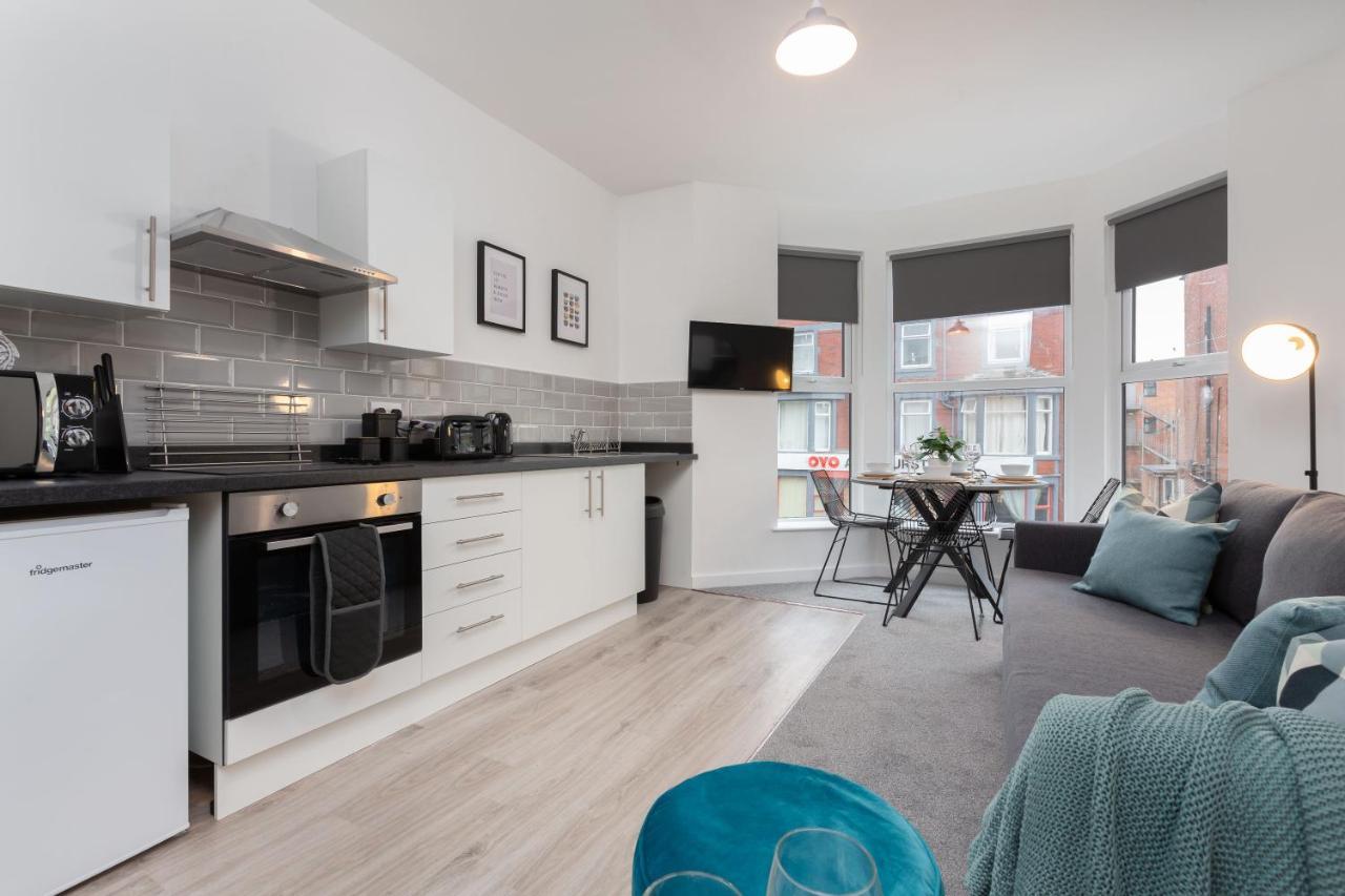 Charles Alexander Short Stay - Charnley House Apartments Blackpool Kültér fotó