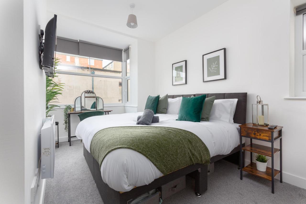 Charles Alexander Short Stay - Charnley House Apartments Blackpool Kültér fotó