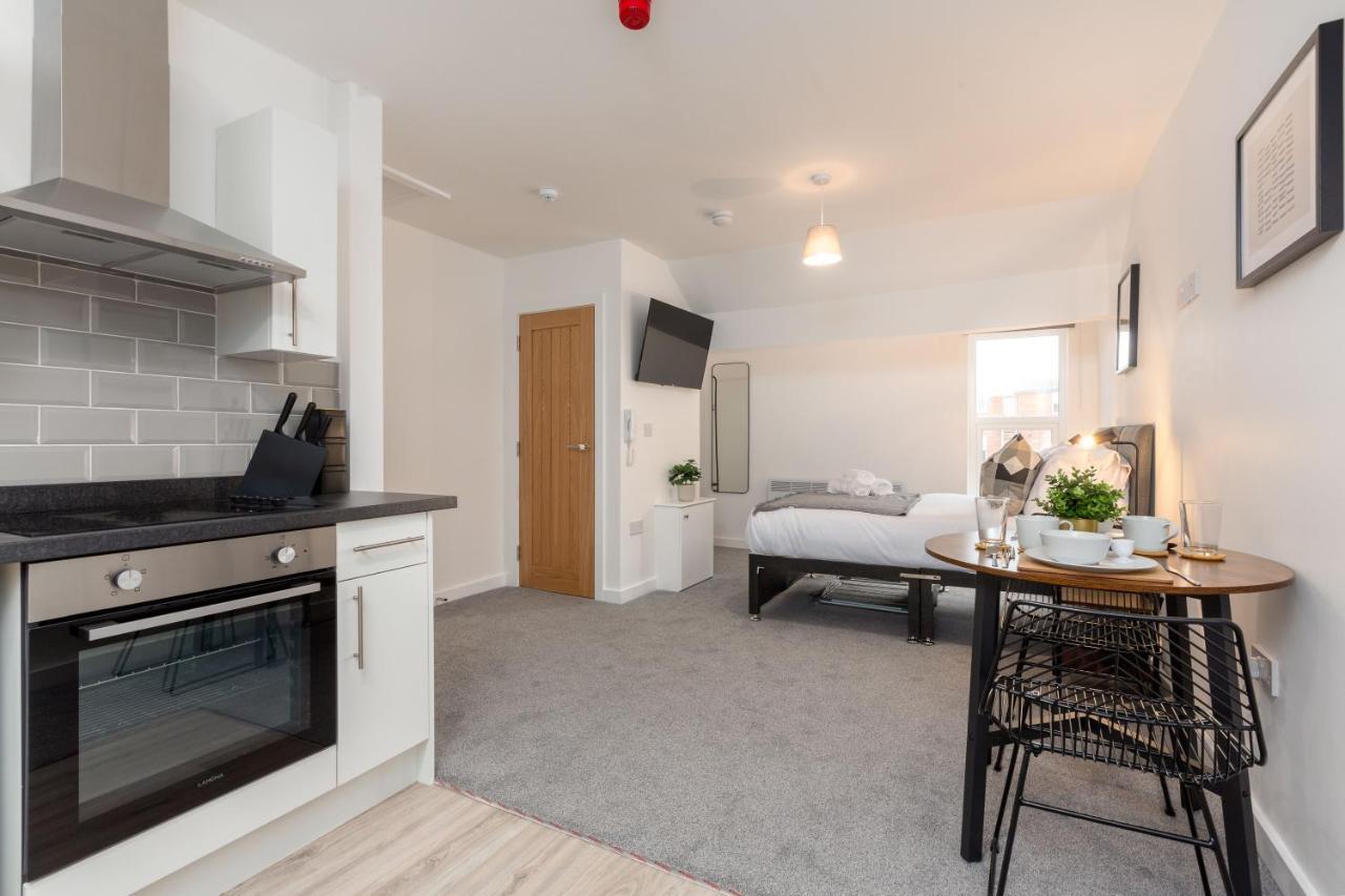 Charles Alexander Short Stay - Charnley House Apartments Blackpool Kültér fotó