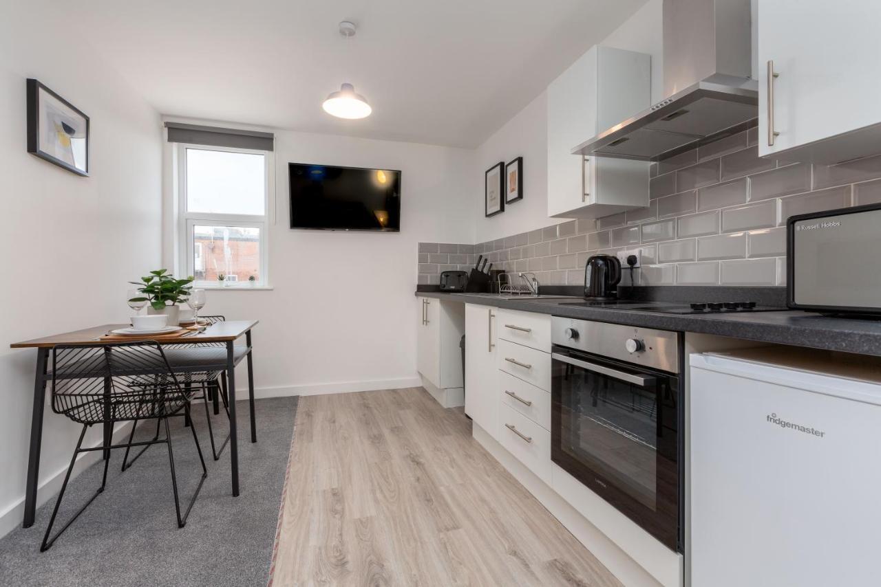 Charles Alexander Short Stay - Charnley House Apartments Blackpool Kültér fotó