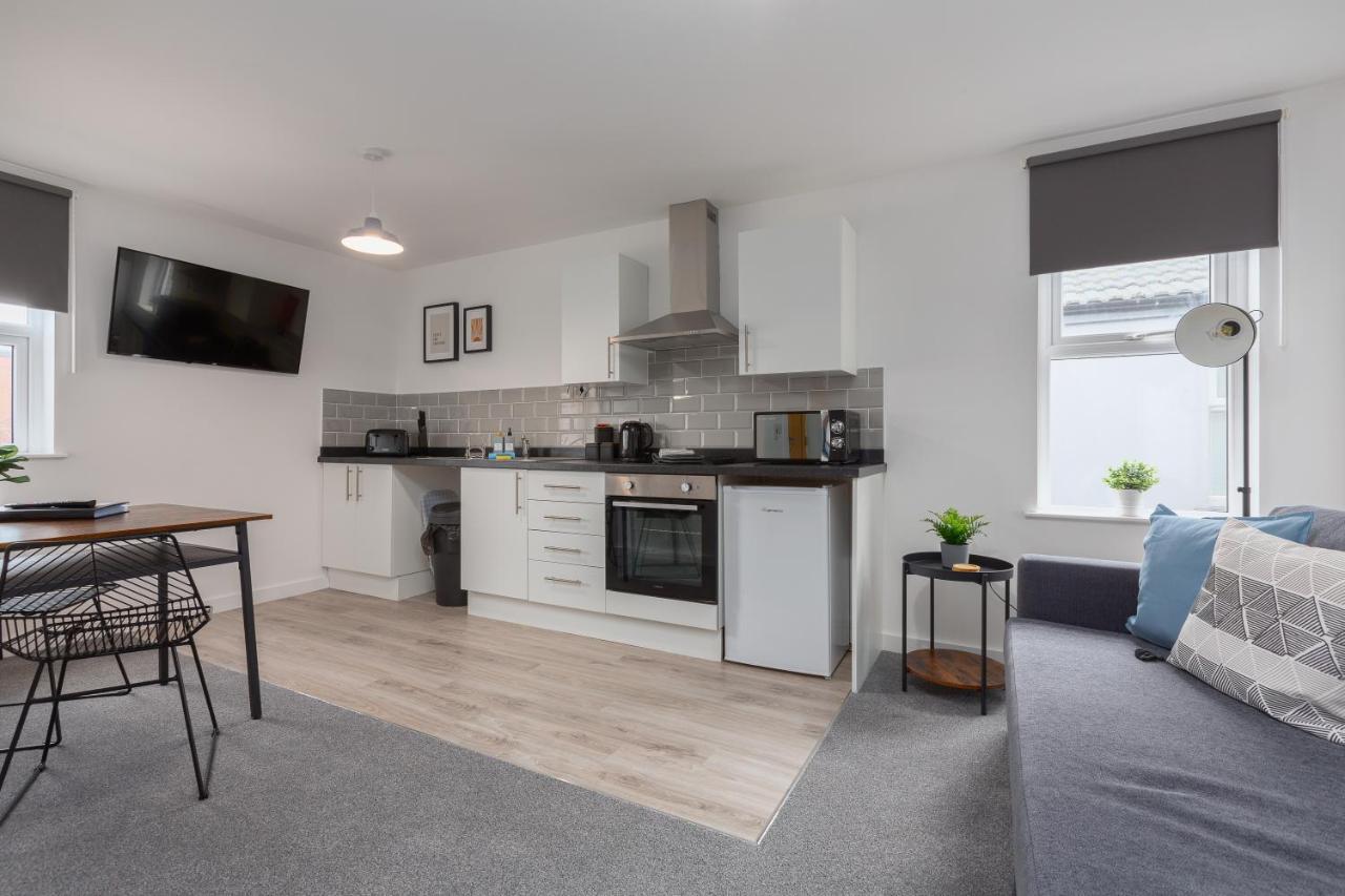 Charles Alexander Short Stay - Charnley House Apartments Blackpool Kültér fotó