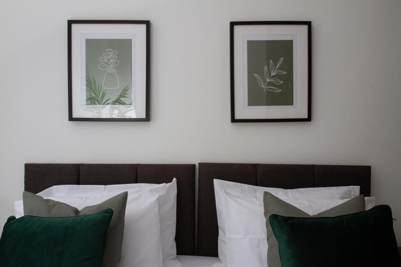 Charles Alexander Short Stay - Charnley House Apartments Blackpool Kültér fotó