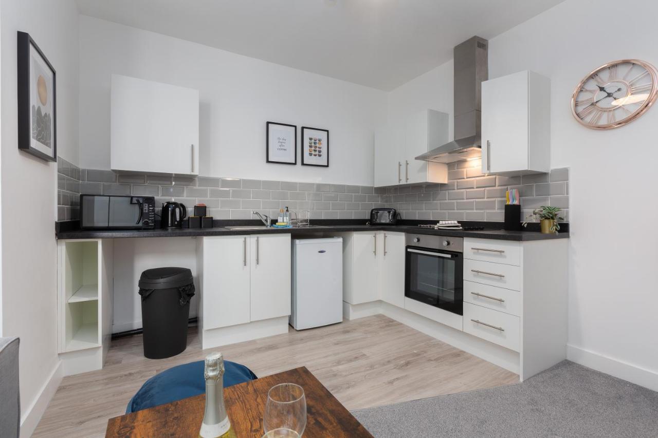 Charles Alexander Short Stay - Charnley House Apartments Blackpool Kültér fotó